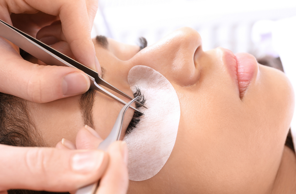 Was ist Wimpernlifting und wie funktioniert es?